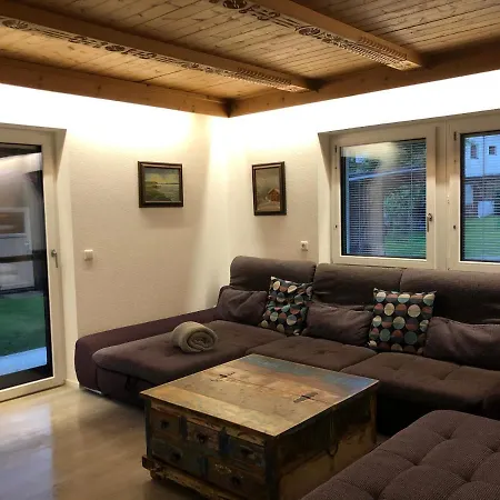 Ferienwohnung Kroll Apartment *